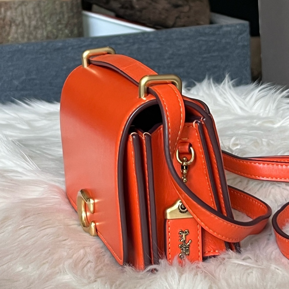 CD724 - Coach Bandit Crossbody - Picture 4 of 16
